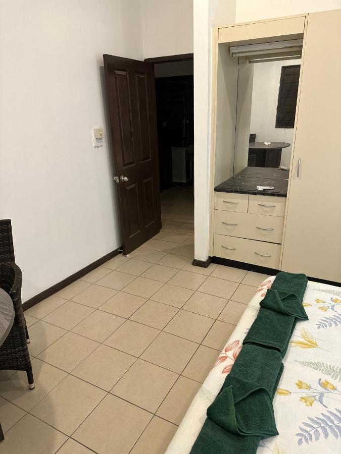 Ambitious Apartment Nadi Esterno foto